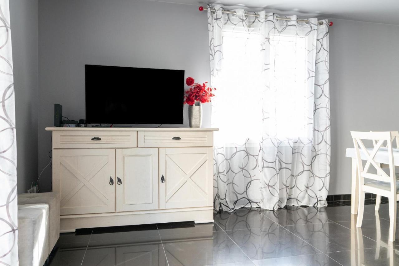 La Barque Bleue Apartment Льо Гро-дю-Роа Екстериор снимка