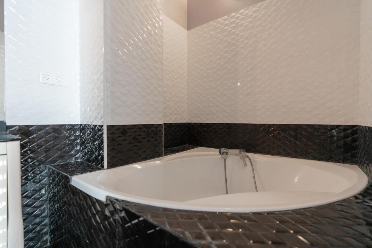 La Barque Bleue Apartment Льо Гро-дю-Роа Екстериор снимка