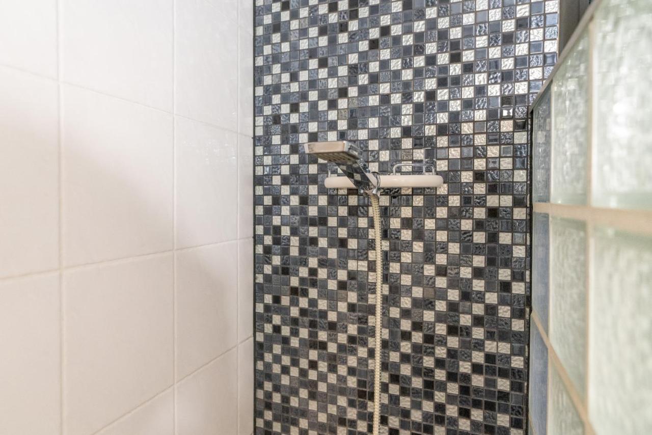 La Barque Bleue Apartment Льо Гро-дю-Роа Екстериор снимка